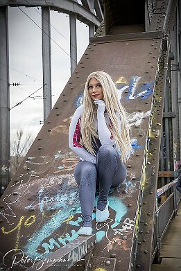IMG 01631  With Spider Gwen on Mainhatten Tour Spider Gwen - @buhbuh_chan_cosplay . . : LR_Excessor