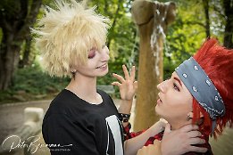 IMG_RP_05633 @ra.cosplay (Lara und Sarah)) als Kirishima Eijirou (casual version) und Bakugou Katsuki (casual version) Manga: Boku no Hero Academia Cosplay Shooting im...