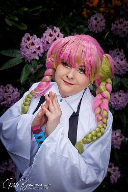 IR6_13905 @daphne_purpura as Kanroji Mitsuri (Anime Demon Slayer) Cos & Fun - Hanami Shooting Treffen 2022, Luisenpark