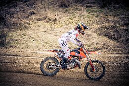 R62_14609 null