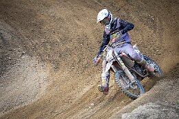 R62_16574 null