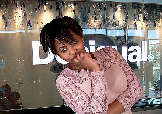 Wicky L. MK Sedcard Modell "Wicky L."