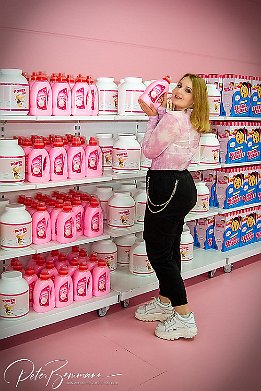 IMG 55054  Girls just wanna have fun! Foto-Shooting im Super Candy Pop-Museum Köln. @leallama : LR_Excessor