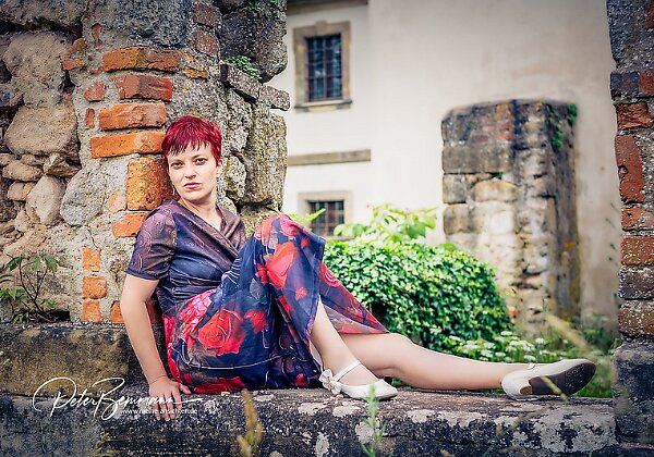 Outdoor an der alten Kirche Barbaraberg mit Corinna Pfitzner