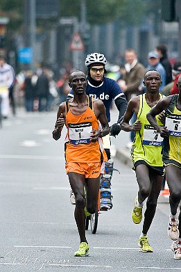 IMG 5585  Kigen, Wilfred (KEN) - Sieger, Zeit 2:07:58