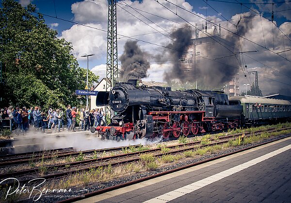 Sonderfahrten Historische Eisenbahn - Pfingsten 2022 Mit Volldampf in den Taunus. Sonderfahrten zwischen Frankfurt-Hchst und Knigstein im Taunus.